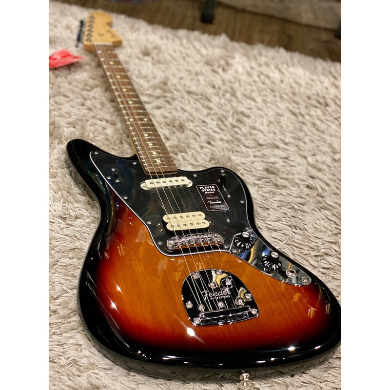 Fender Player Series Jaguar 3-Tone Sunburst with Pau Ferro FB