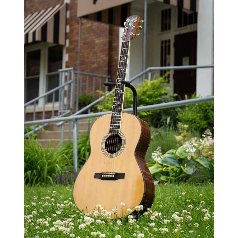 Larrivee L-19 Acoustic Guitar (1994)