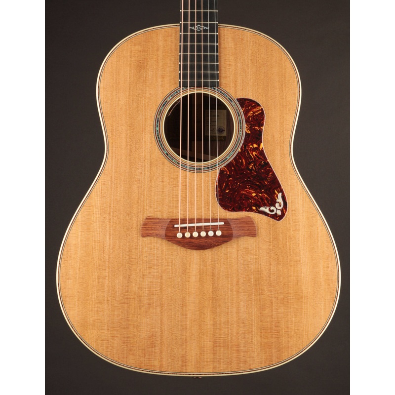 Taylor 817E Gold Label Honduran Rosewood Natural