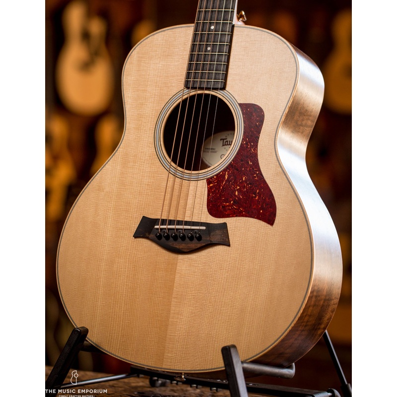 Taylor GS Mini-E Walnut w/ Pickup