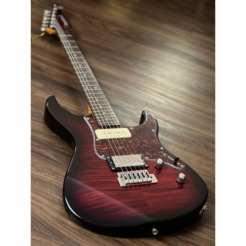 Yamaha PAC611VFM Pacifica in Dark Red Burst Single variant