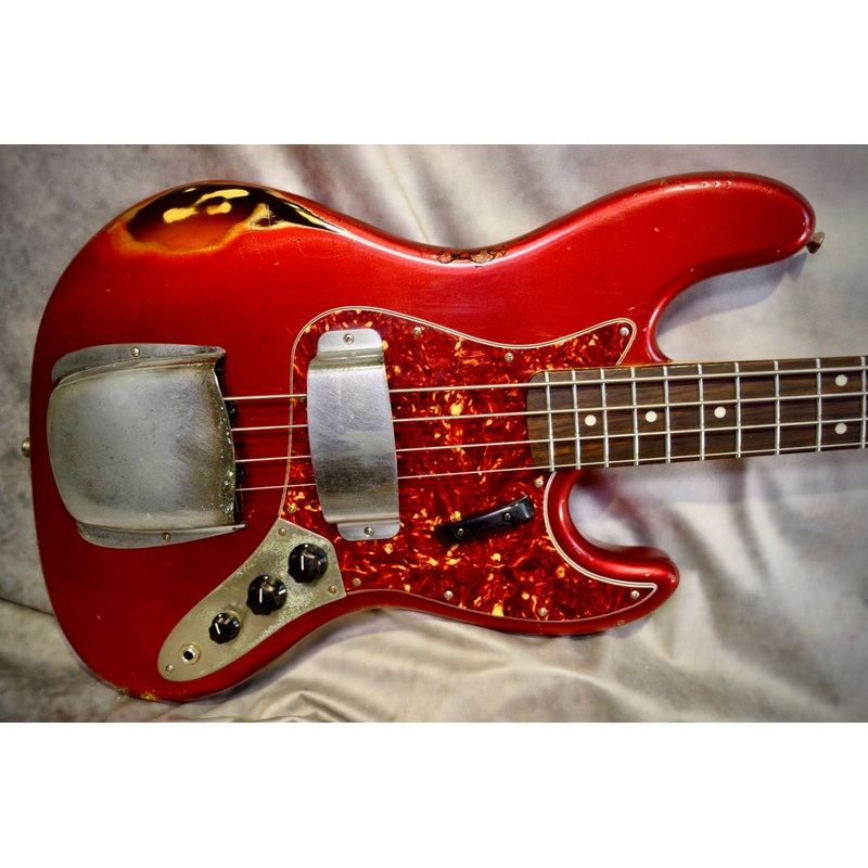 Jimmy Wallace VJ Bass