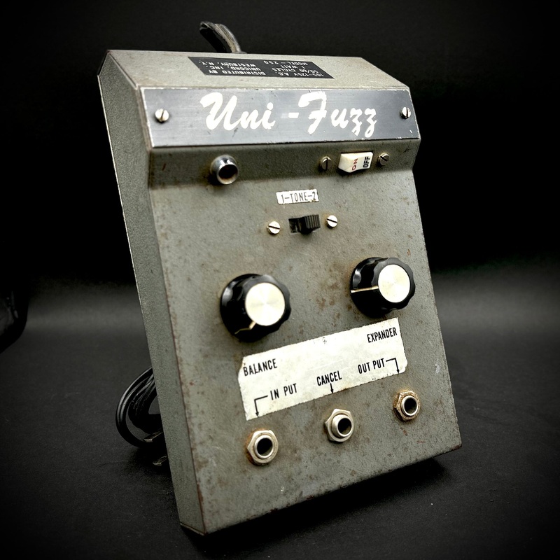 1960s Shin-Ei/Univox Uni-Fuzz Model 250 (USED/VINTAGE)
