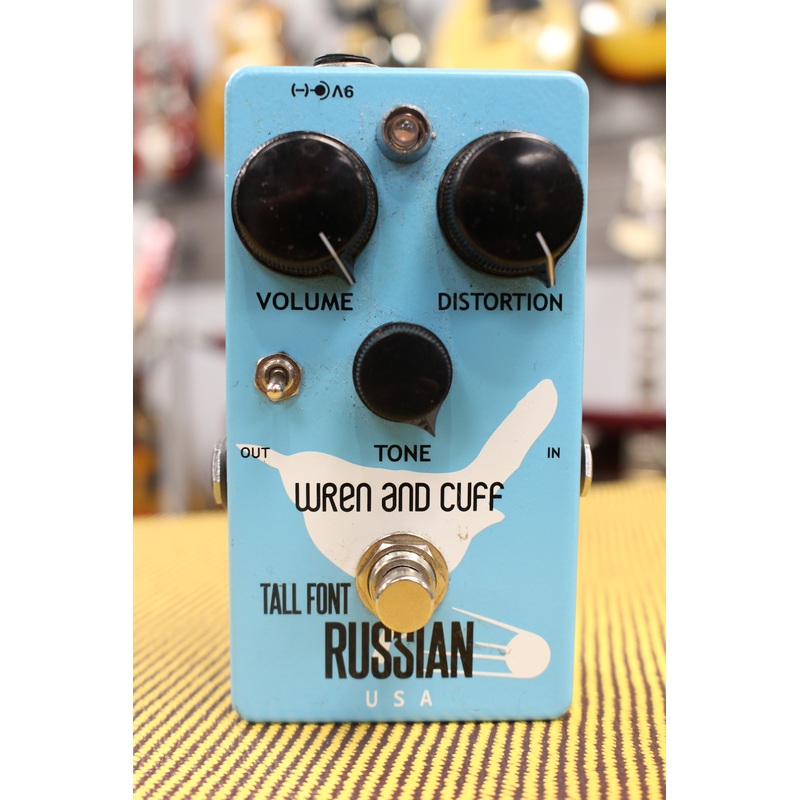 Wren & Cuff Tall Font Russian 'Creamy Mod' Used