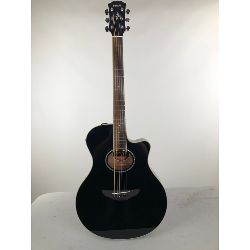 Yamaha APX600 Acoustic Guitar Black