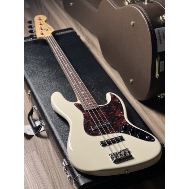 Tokai TJB-55 VWH/R Jazz Sound Bass Japan in Vintage White 230105 Single variant