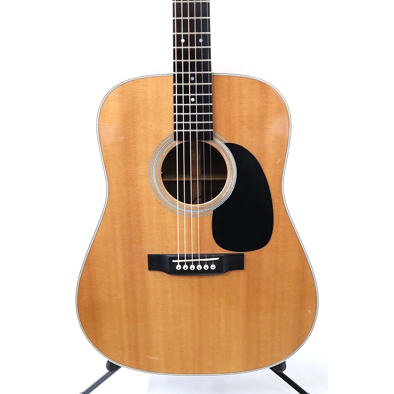 Martin D-28 2003