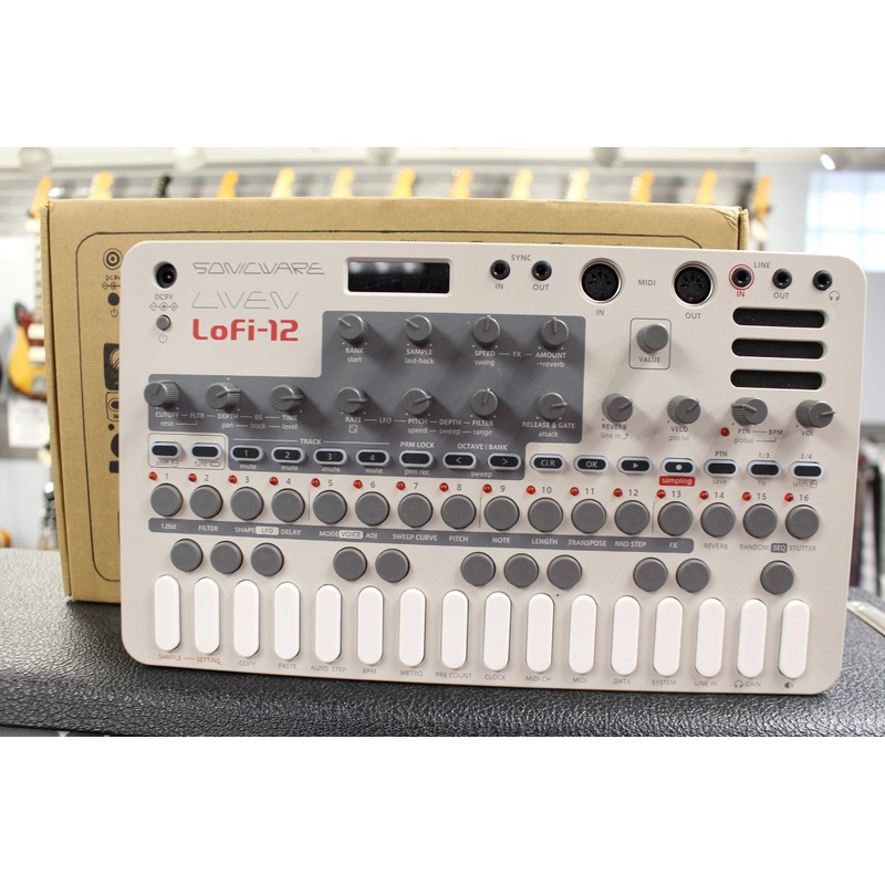 Sonicware Liven Lofi-12 27-Key Sampling Groovebox Used
