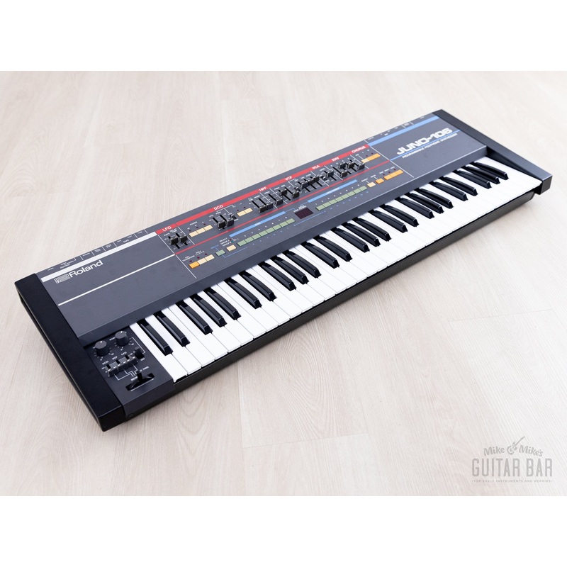 1985 Roland Juno-106 Vintage Analog Synthesizer, Serviced 120v w/ Case
