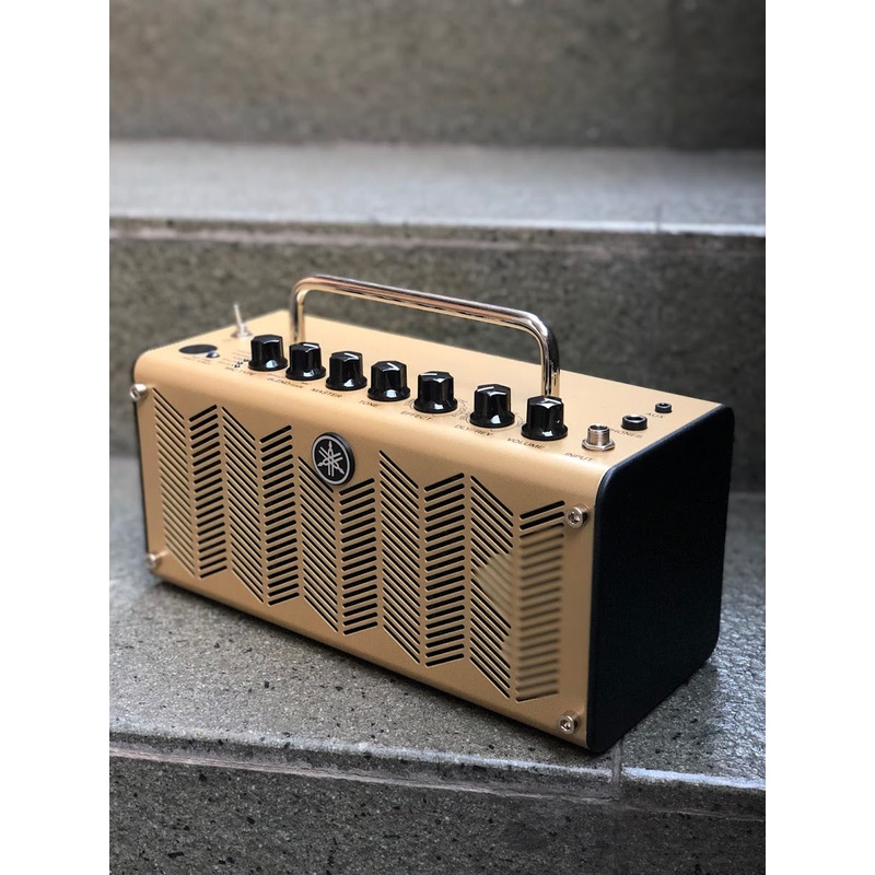 Yamaha THR5A 2x3 inch 10-watt Acoustic Modeling Combo Amp