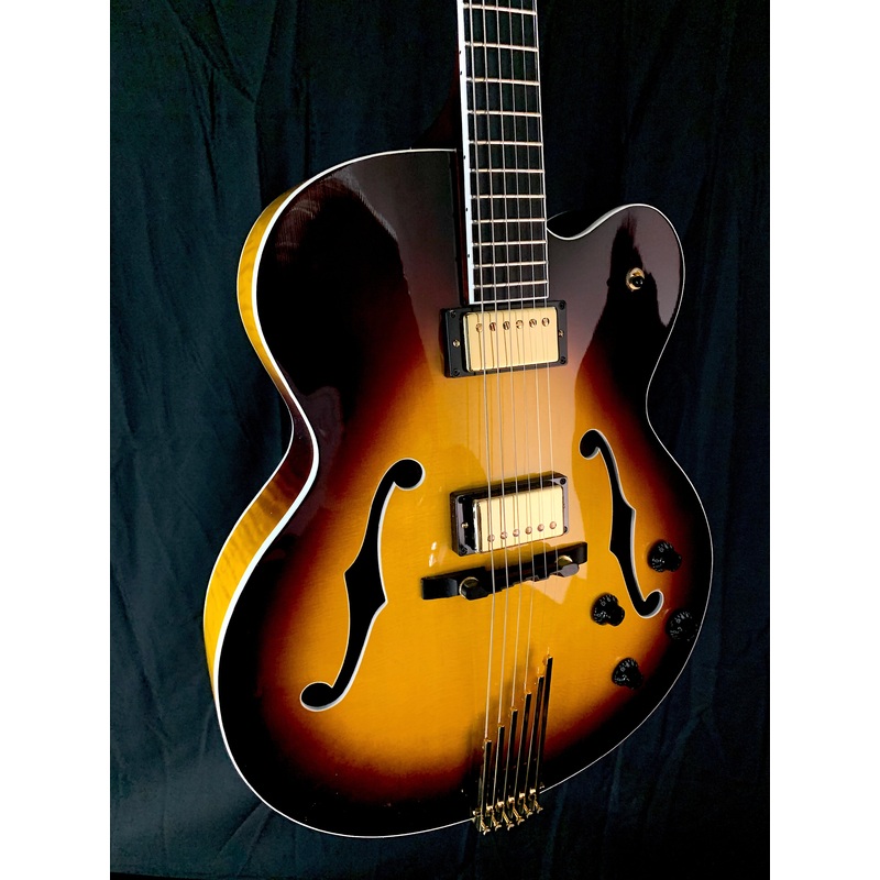**** SOLD **** Heritage Eagle Classic Original Sunburst