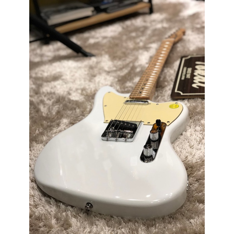 Tokai OTE-58 Breezysound Offset Traditional Series in Olympic White Single variant