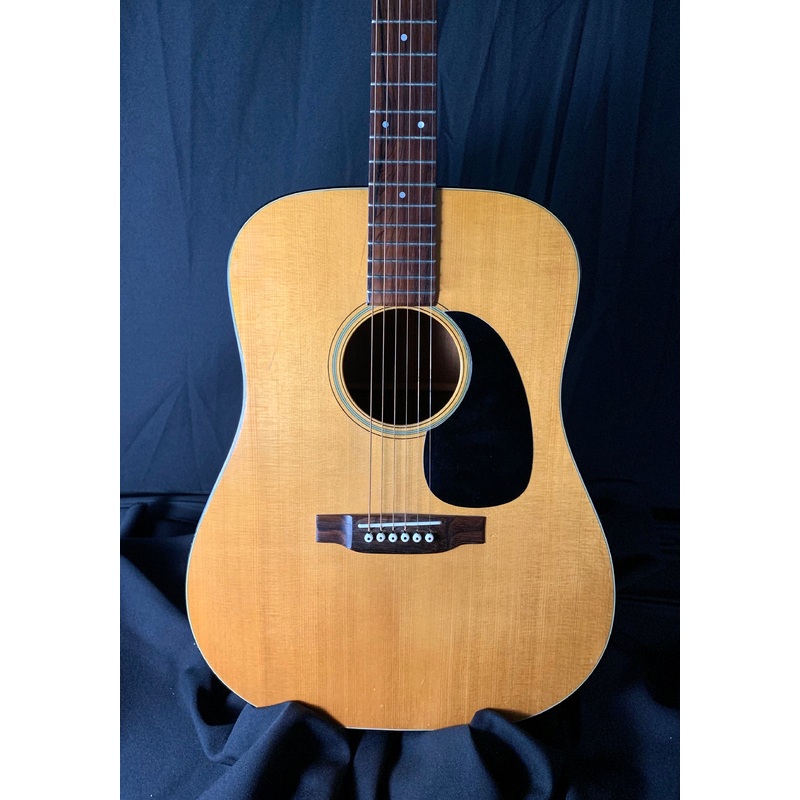 **** SOLD **** 1968 Martin D-18