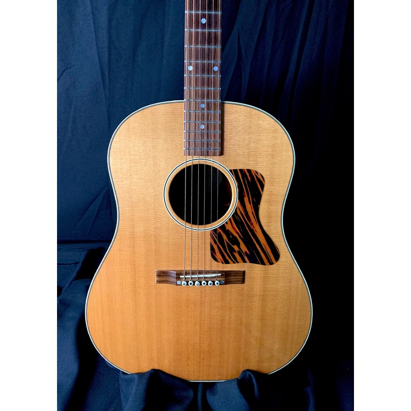 **** SOLD **** 2013 Gibson J 35 Natural