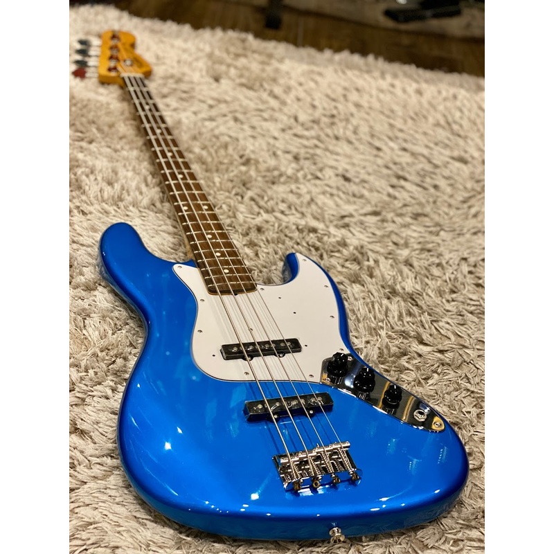Tokai TJB-55 LPB/R Jazz Sound Bass Japan in Lake Placid Blue 190551 Single variant