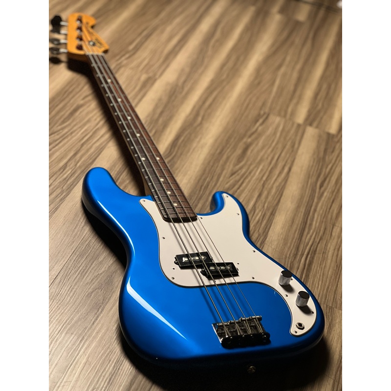Tokai TPB-55 LPB/R Hard Puncher Bass Japan in Lake Placid Blue 190405 Single variant
