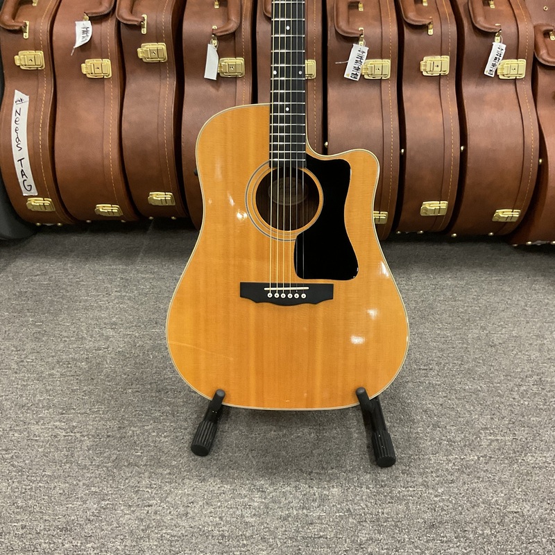 Used / Mid Late 1990's Guild DC-5NT Acoustic Electric Natural