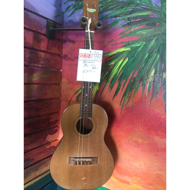 Harmony Baritone Uke w/GB-used